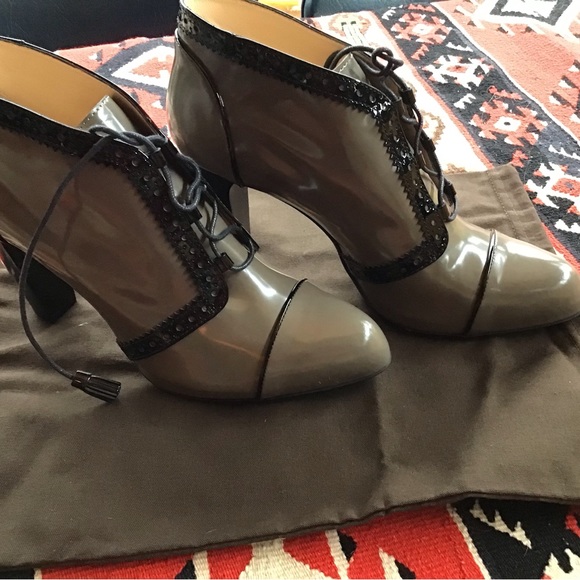 Tod’s Lulu Booties 41 NIB - Picture 2 of 7